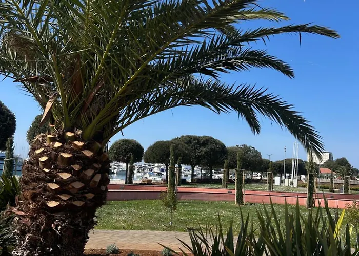 Belaj Seaside - Sea View 아파트