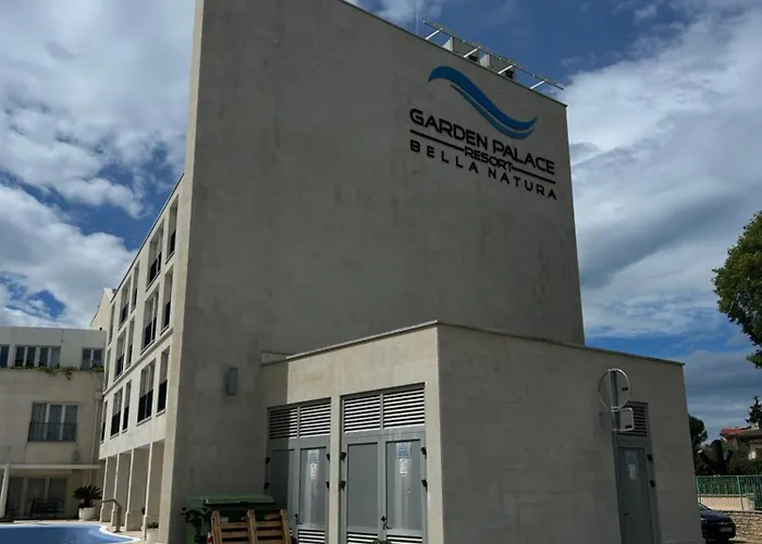 Belaj Seaside - Sea View 아파트 우마그