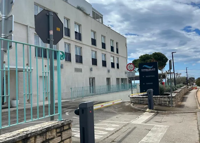 Belaj Seaside - Sea View 우마그